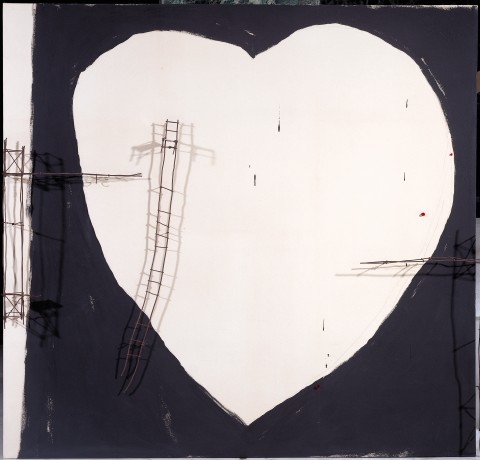 Corazón, andamios y cristales